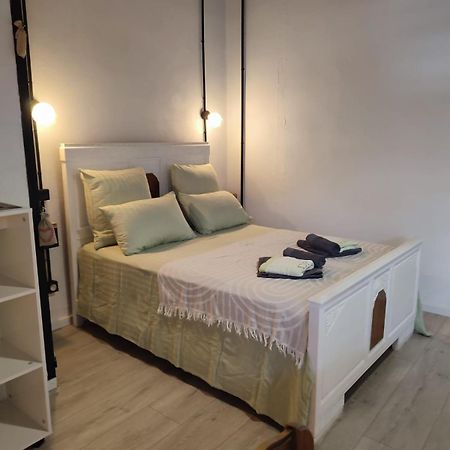 Appartamento Les Oliviers Caumont-sur-Durance Esterno foto
