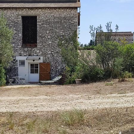 Appartamento Les Oliviers Caumont-sur-Durance Esterno foto